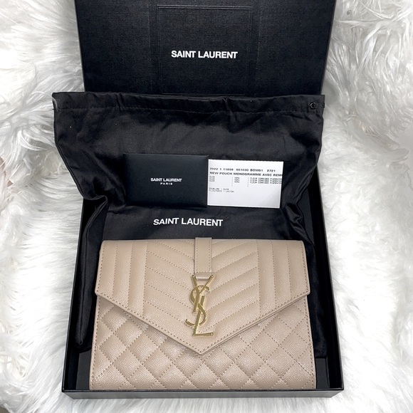 SOLD Saint Laurent monogram envelope clutch bag - Picture 3 of 13